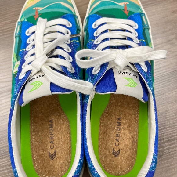 Sneakers Canvas Hawaiian Brand size 10 women’s or 8.5 men’s Almost New - Picture 8 of 9